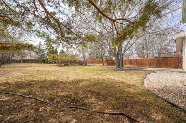 18 Edgemont Dr, Winnipeg, MB