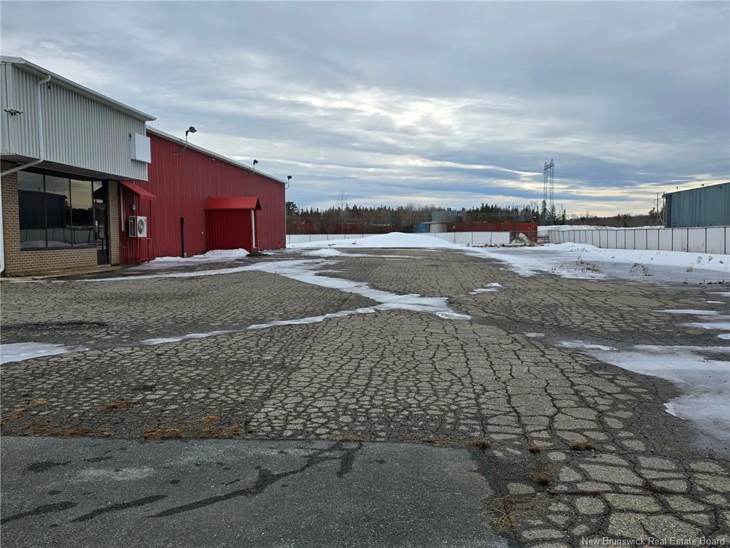 2886 Miramichi Ave, Bathurst, NB