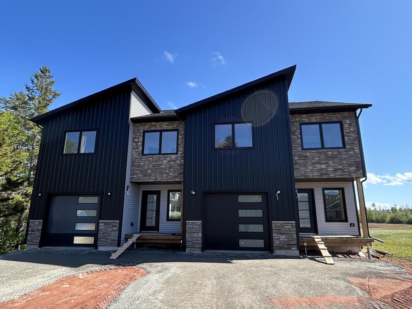 250 Ferry Road, Cornwall, PE