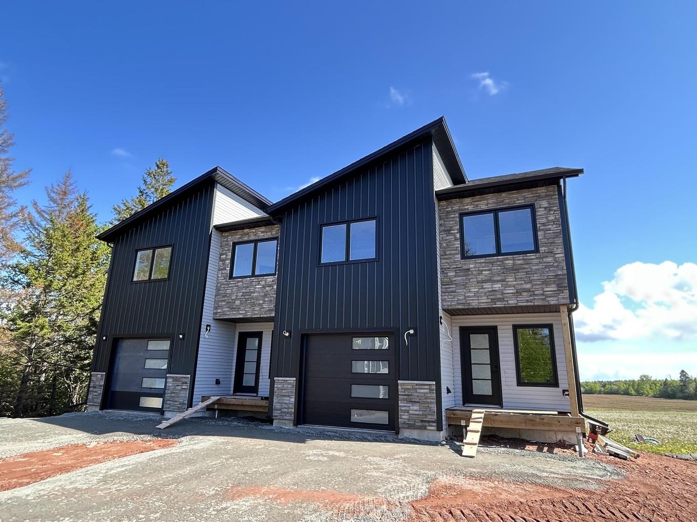 250 Ferry Road, Cornwall, PE