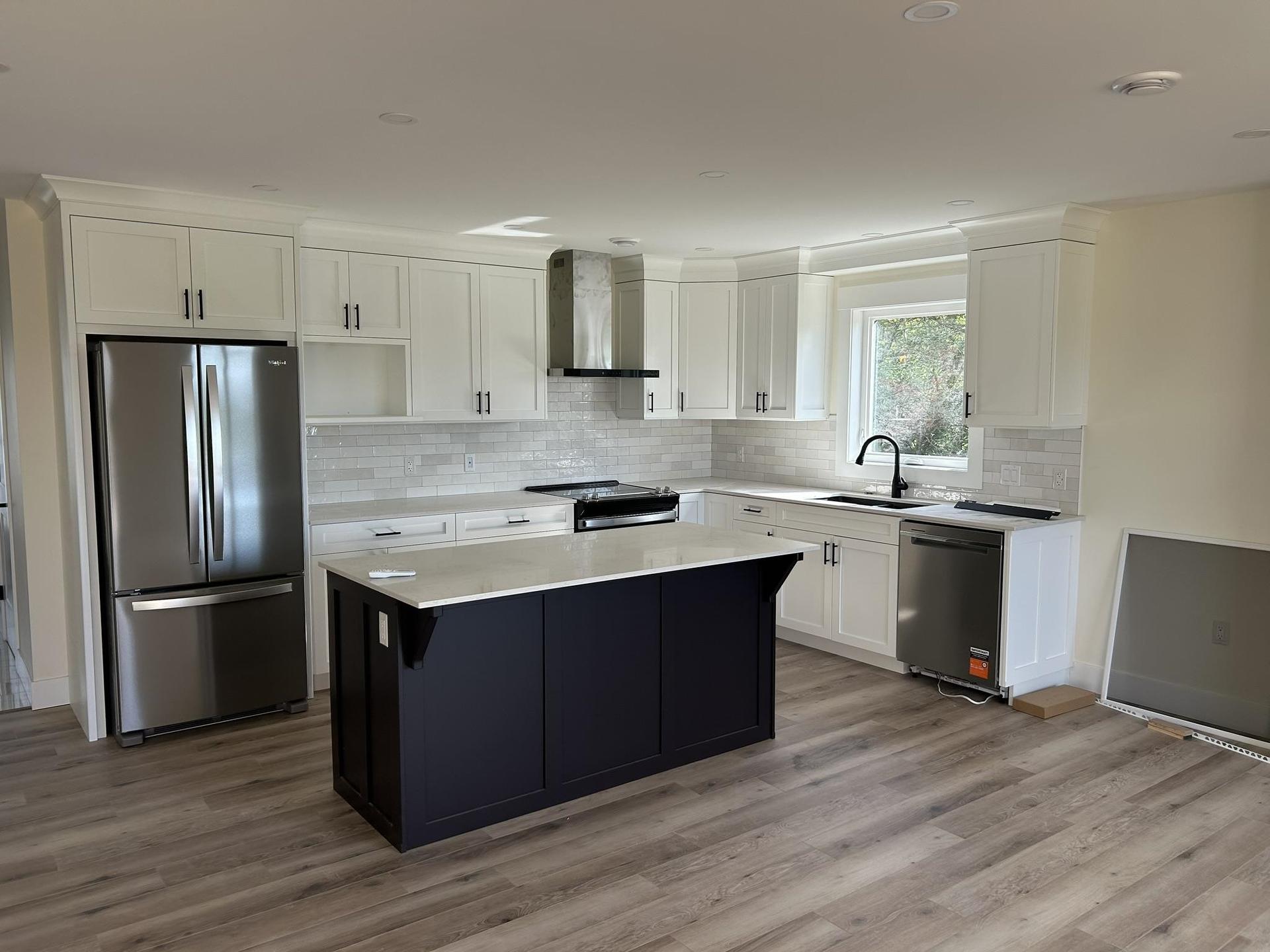 250 Ferry Road, Cornwall, PE - Indoor Photo Showing Kitchen With Upgraded Kitchen