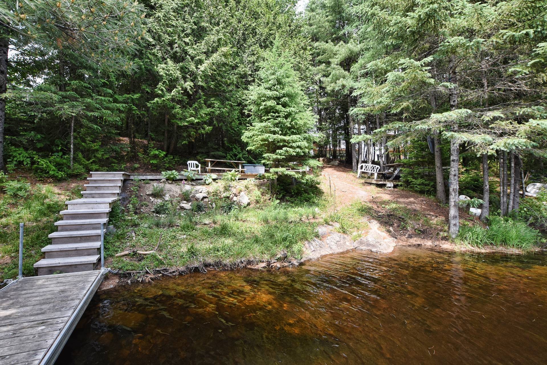 Accès au plan d'eau - Ch. Cambria, Gore, QC