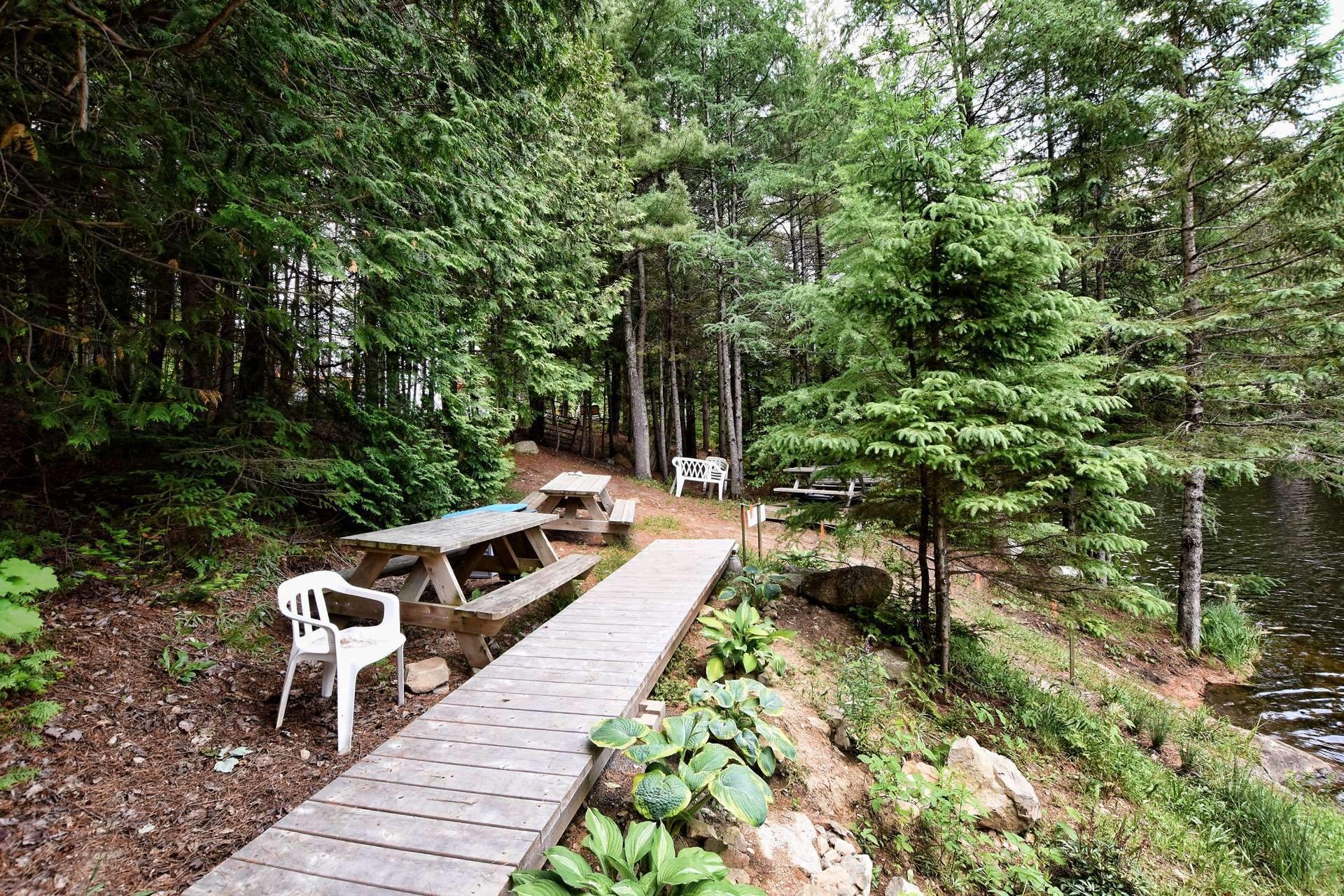 Accès au plan d'eau - Ch. Cambria, Gore, QC