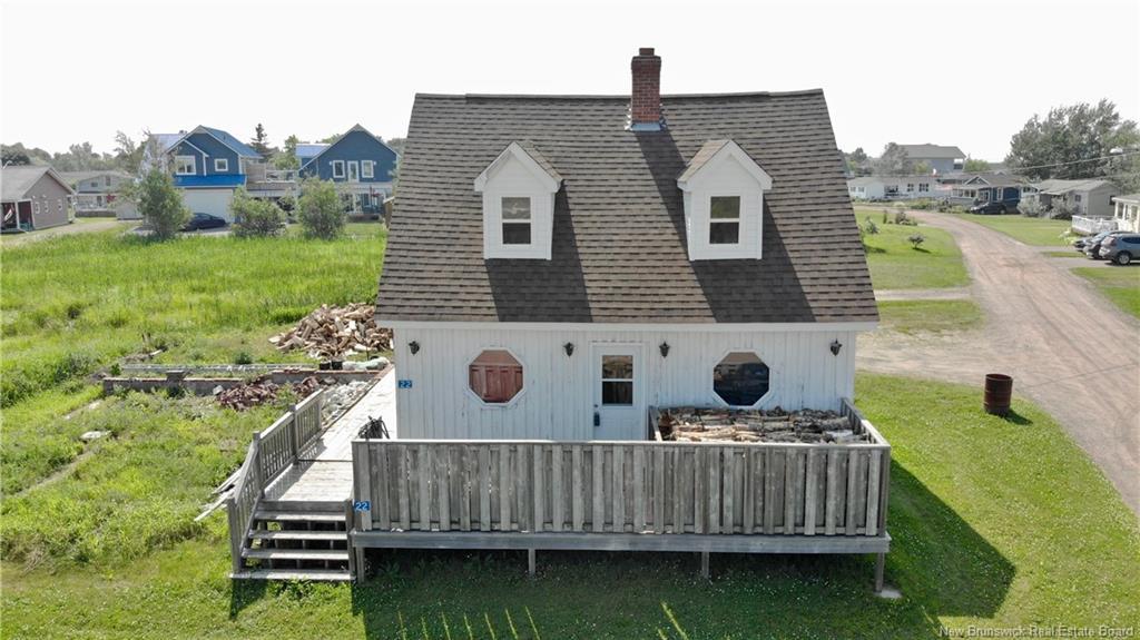 22 Beach St, Pointe-Du-Chêne, NB