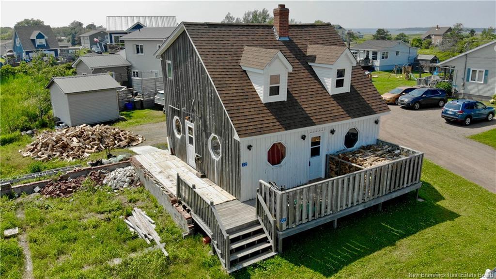 22 Beach St, Pointe-Du-Chêne, NB