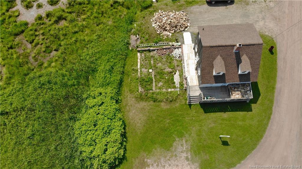 22 Beach St, Pointe-Du-Chêne, NB