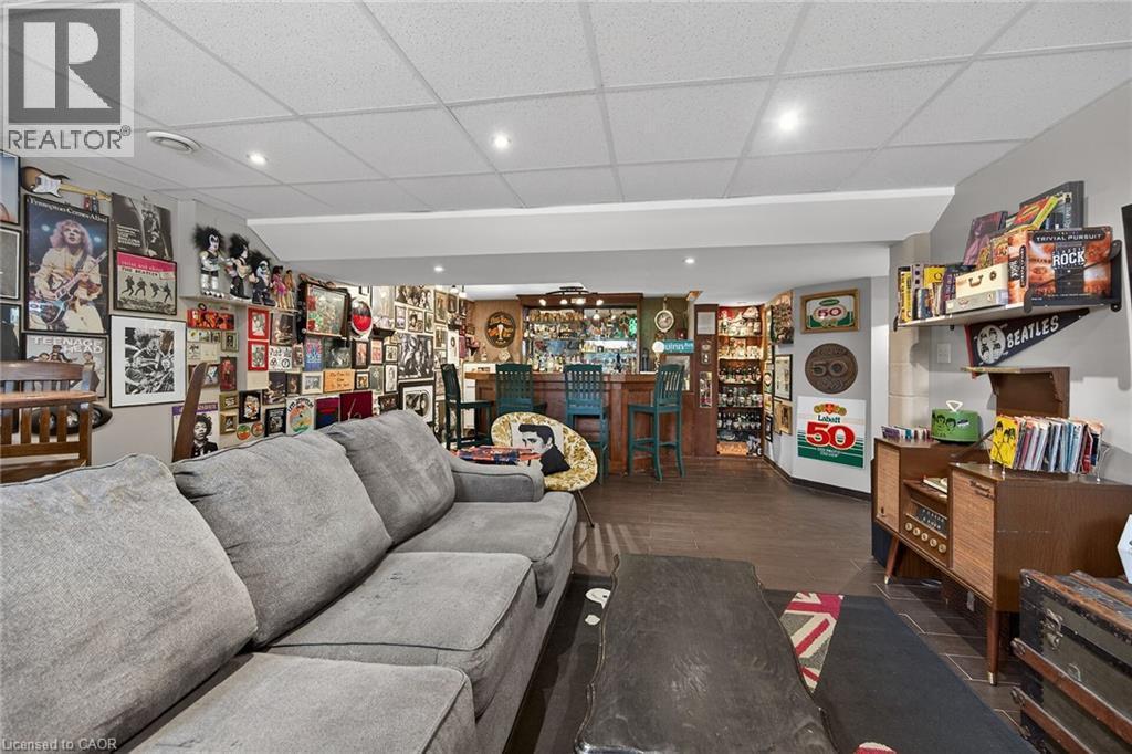 248 Seneca Avenue, Hamilton, ON - Indoor