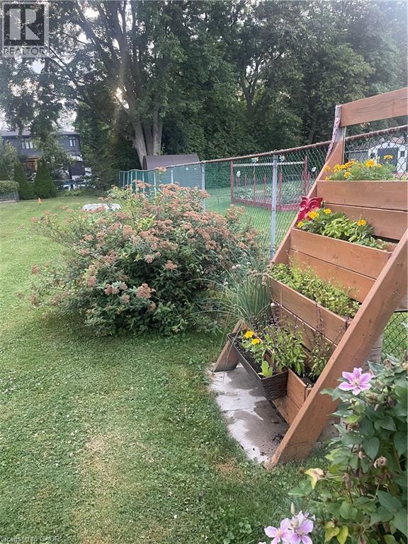 248 Seneca Avenue, Hamilton, ON - Outdoor