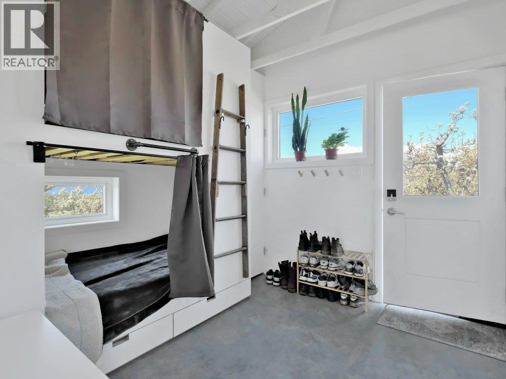 620 Boothe Road, Naramata, BC - Indoor Photo Showing Other Room With Fireplace