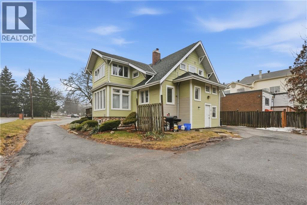 89 Main Street E, Grimsby, ON