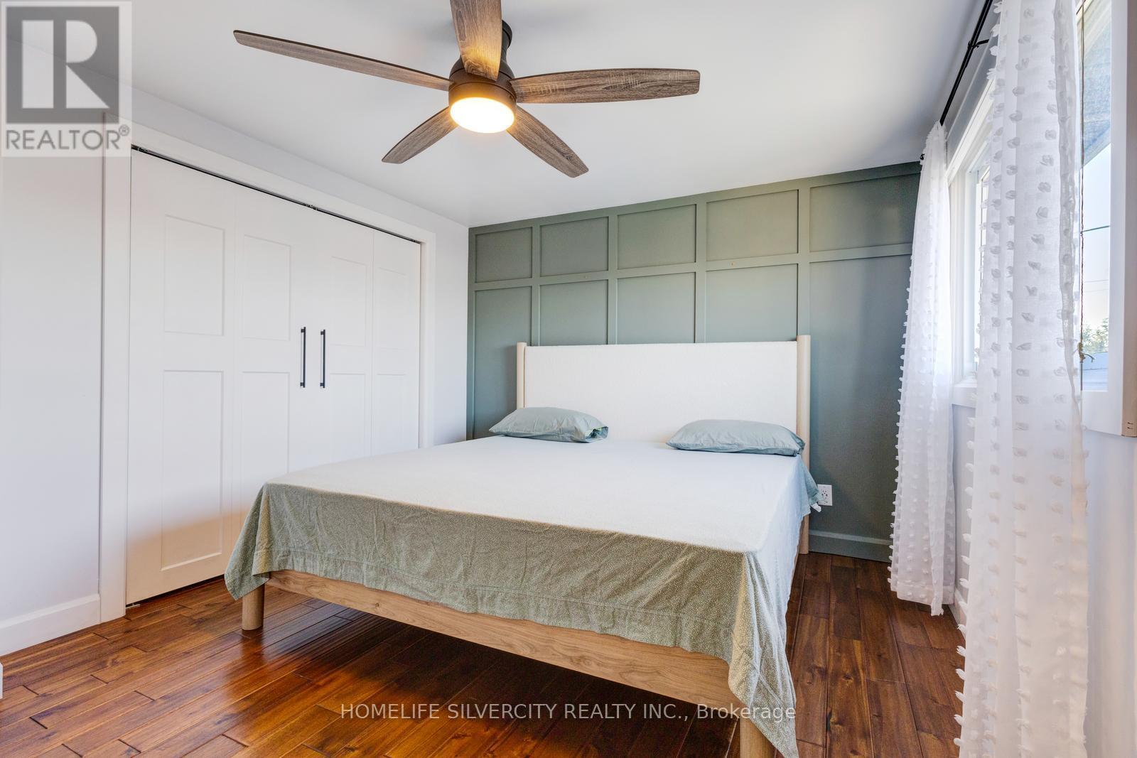 203 Montmorency Drive, Hamilton, ON - Indoor Photo Showing Bedroom