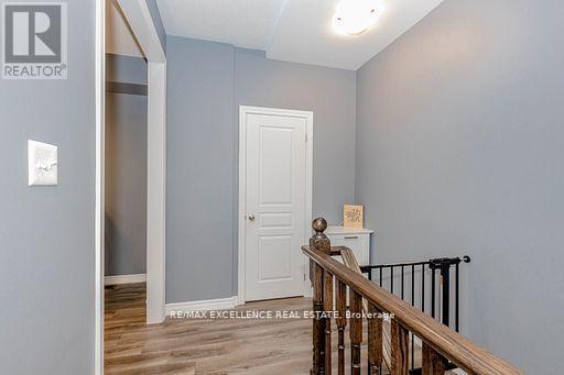 9 Hiscott Drive, Hamilton, ON - Indoor Photo Showing Other Room