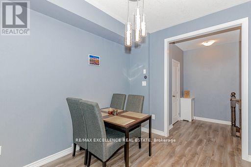 9 Hiscott Drive, Hamilton, ON - Indoor