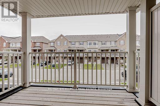 9 Hiscott Drive, Hamilton, ON - Outdoor