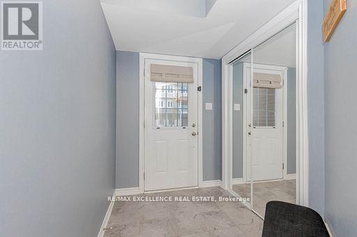 9 Hiscott Drive, Hamilton, ON - Indoor Photo Showing Other Room