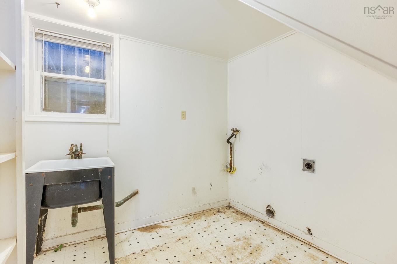 2835 Joseph Howe Drive, Halifax, NS