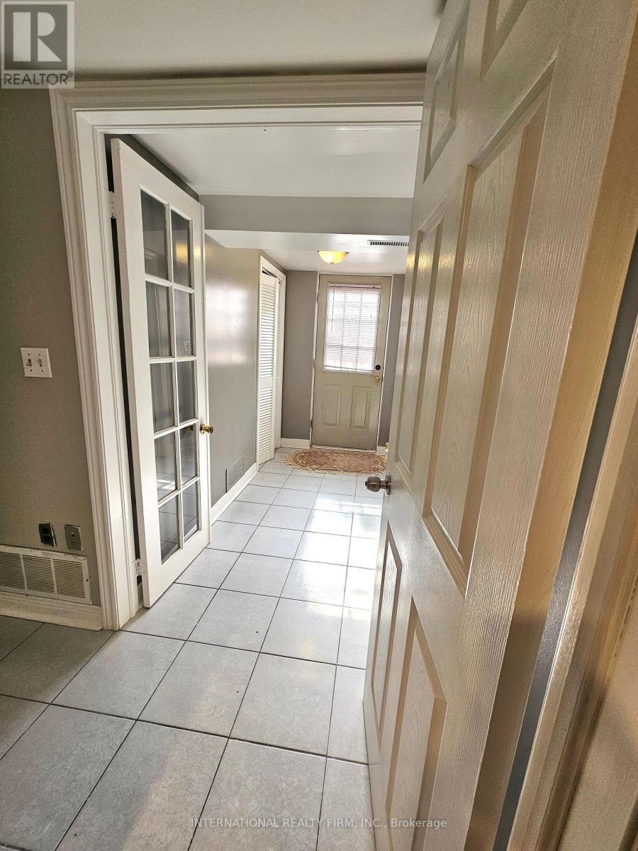 3602 Dunrankin Drive, Mississauga, ON - Indoor Photo Showing Other Room