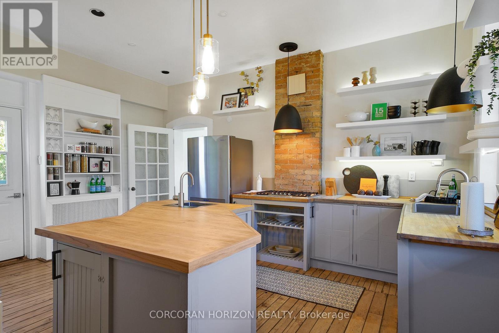 78 William Street W, Waterloo, ON - Indoor Photo Showing Kitchen