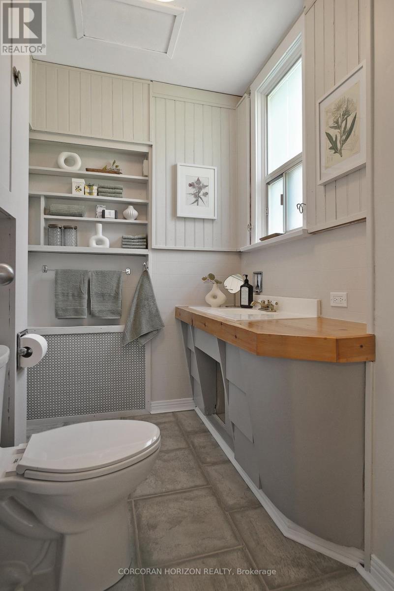 78 William Street W, Waterloo, ON - Indoor Photo Showing Bathroom