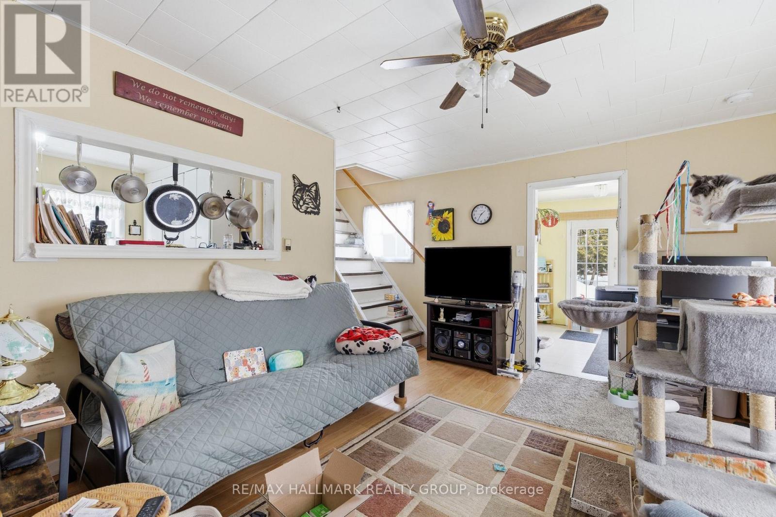 229 Gore Street E, Perth, ON - Indoor