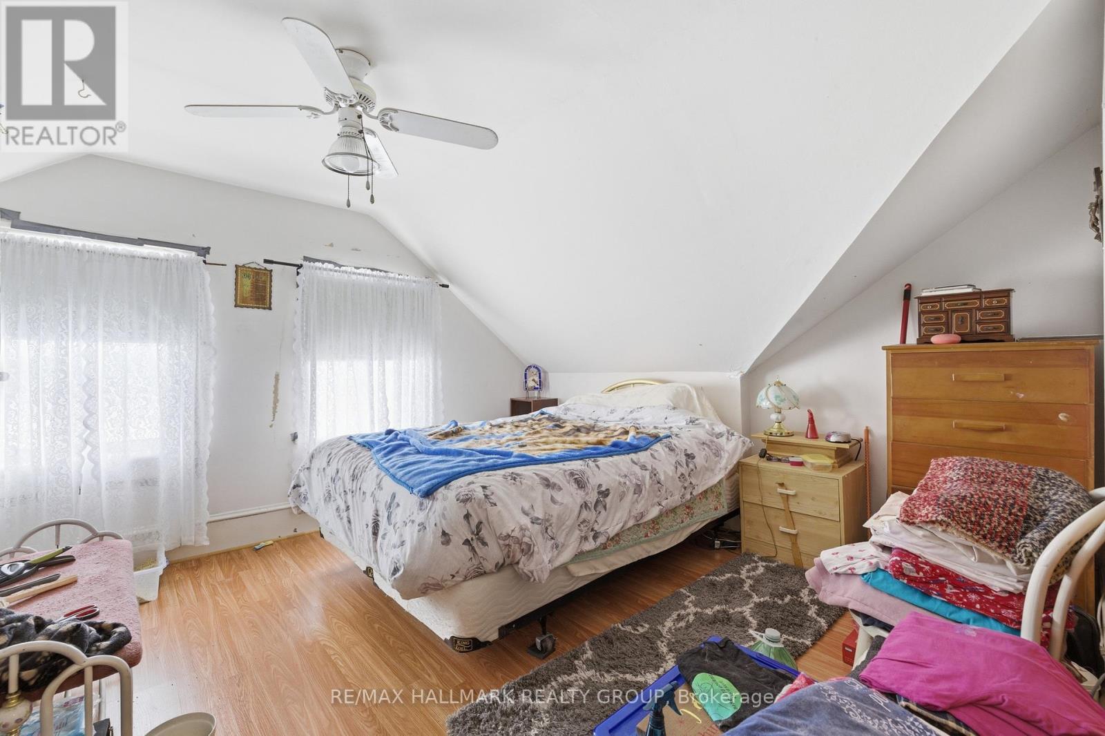 229 Gore Street E, Perth, ON - Indoor Photo Showing Bedroom
