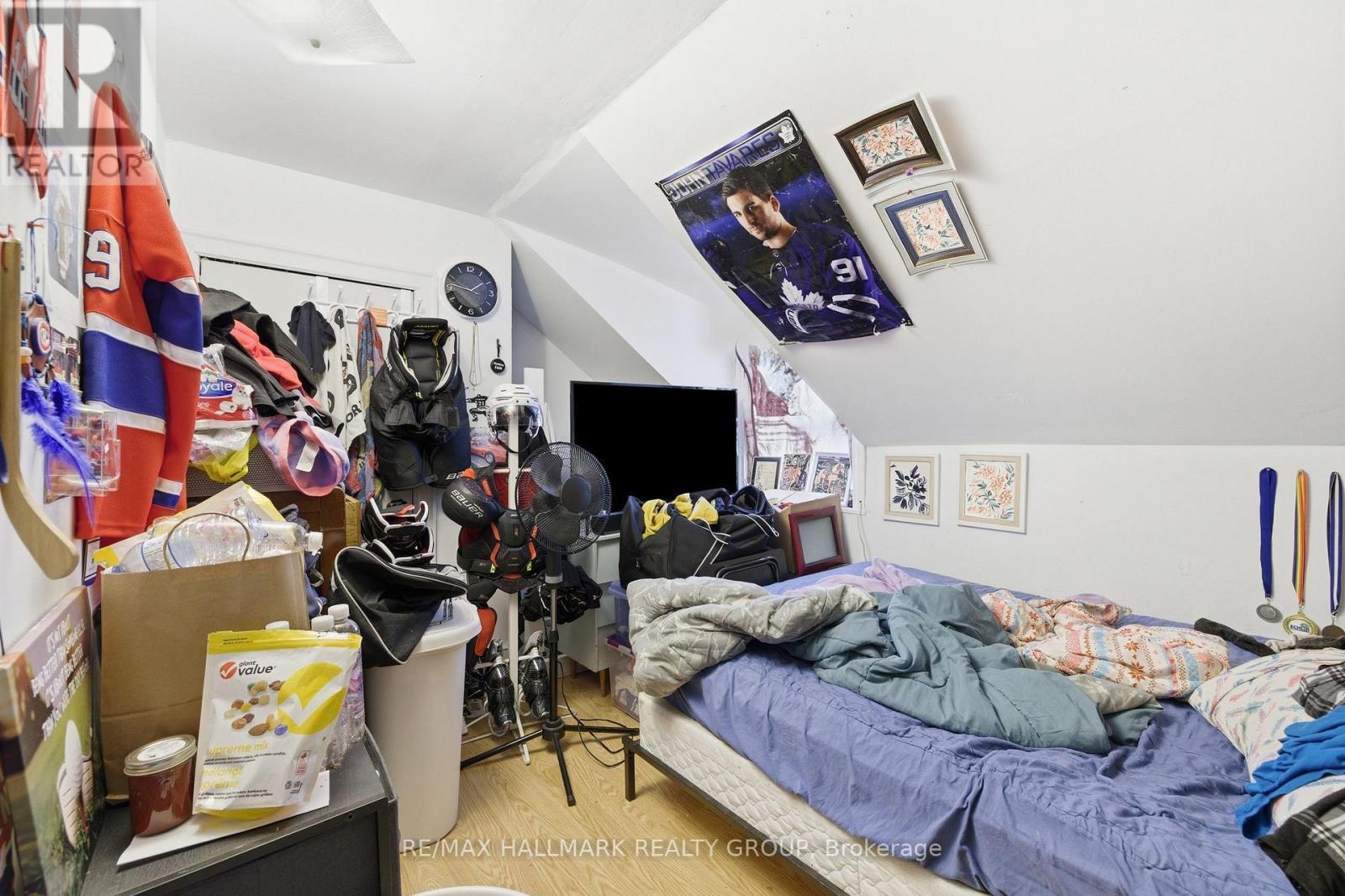 229 Gore Street E, Perth, ON - Indoor