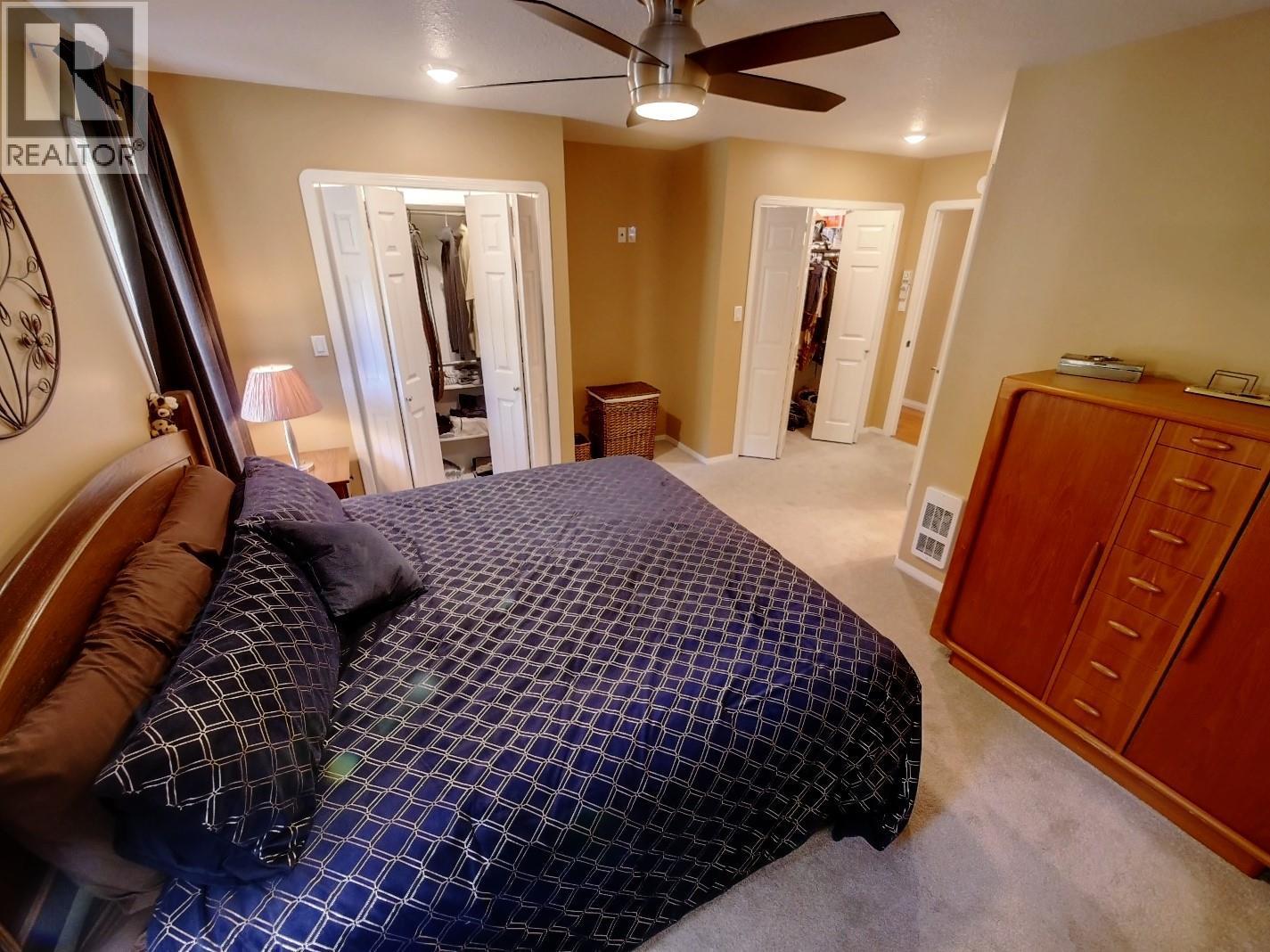 1910 Leaning Tree Road, Creston, BC - Indoor Photo Showing Bedroom