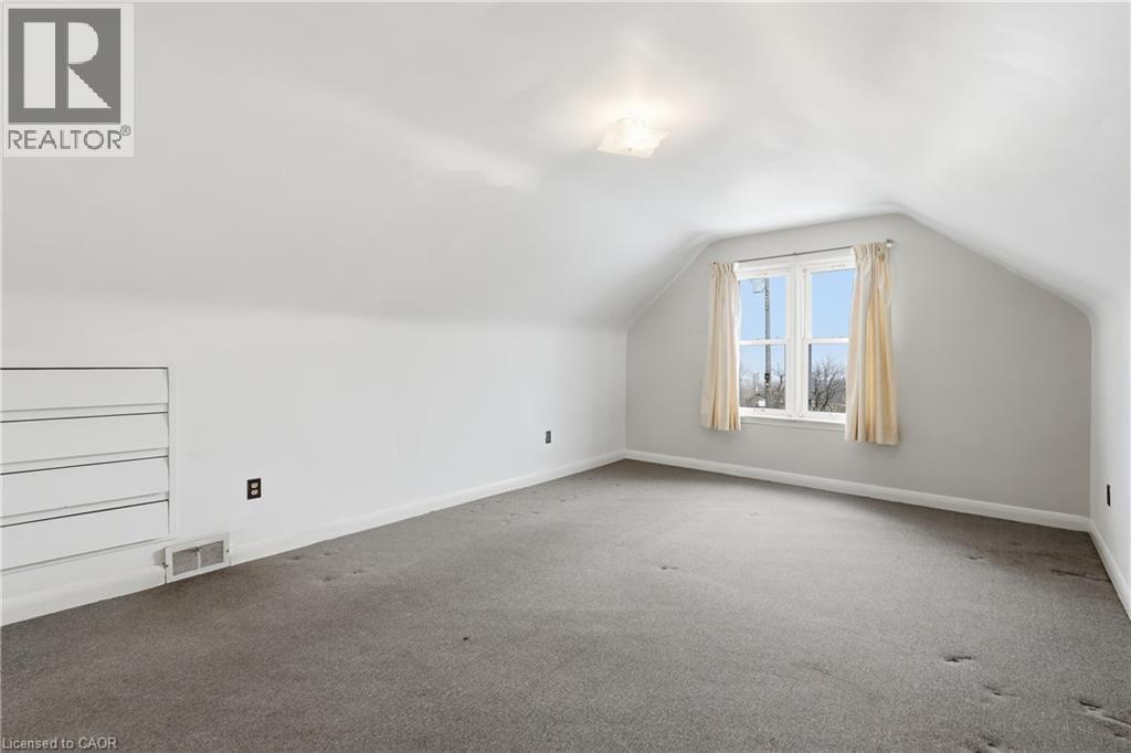 306 Concession Street, Hamilton, ON - Indoor Photo Showing Other Room