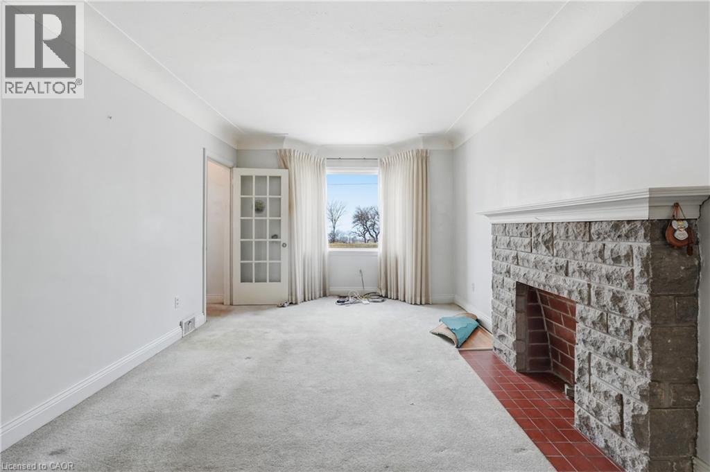 306 Concession Street, Hamilton, ON - Indoor Photo Showing Other Room With Fireplace