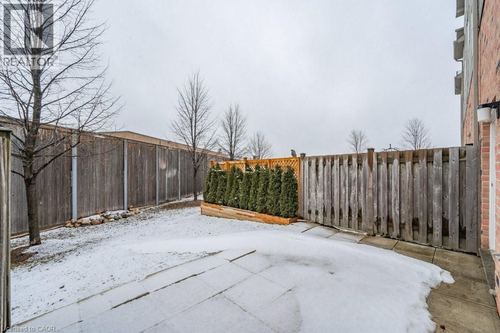 39 Brookfield Crescent, Kitchener, ON - Outdoor