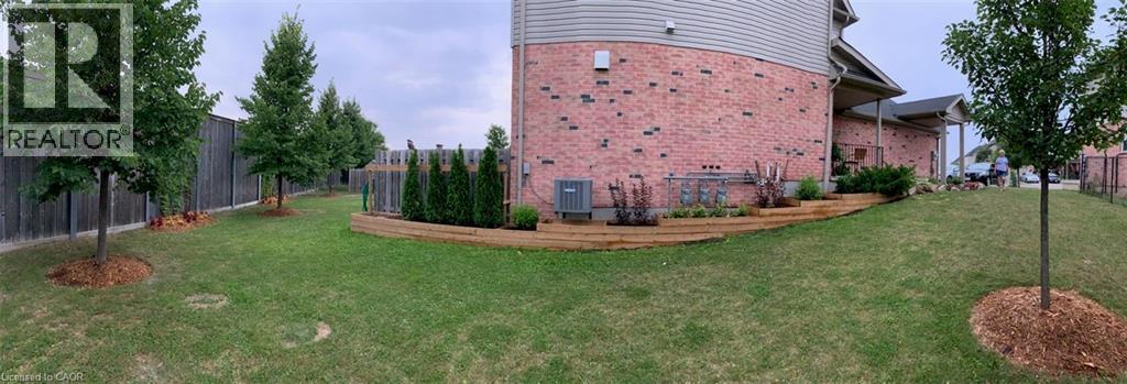 39 Brookfield Crescent, Kitchener, ON - Outdoor