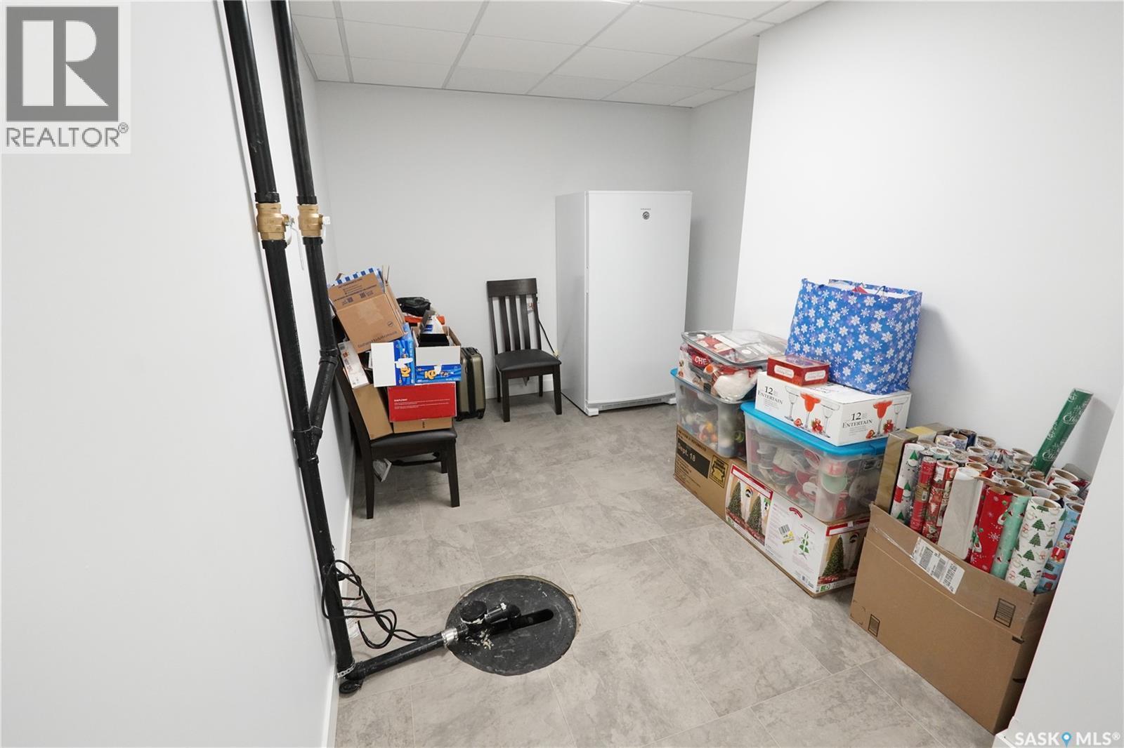 44 Crescent Drive, Avonlea, SK - Indoor Photo Showing Other Room