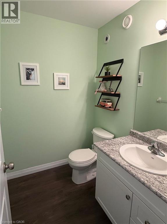 24 Morrison Road Unit# A13, Kitchener, ON - Indoor Photo Showing Bathroom