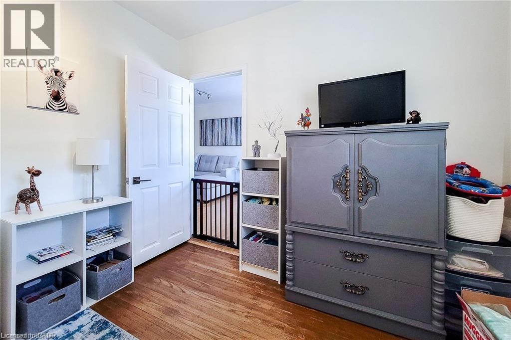 86 East 18Th Street, Hamilton, ON - Indoor