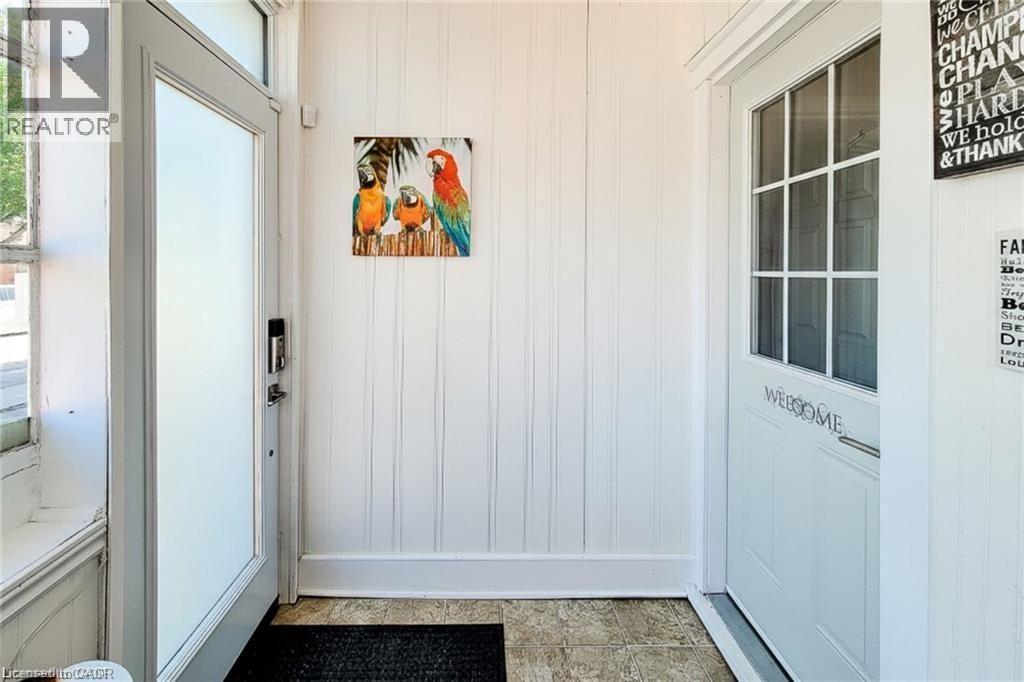 86 East 18Th Street, Hamilton, ON - Indoor Photo Showing Other Room
