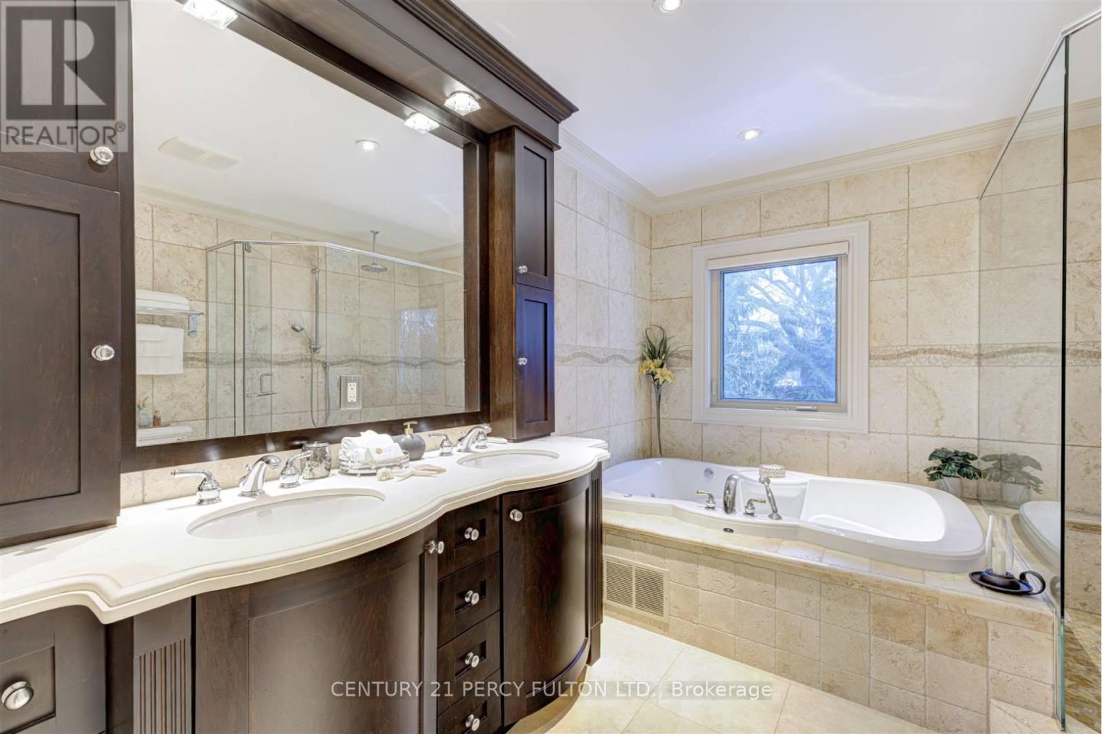 1649 Wedmore Way, Mississauga, ON - Indoor Photo Showing Bathroom