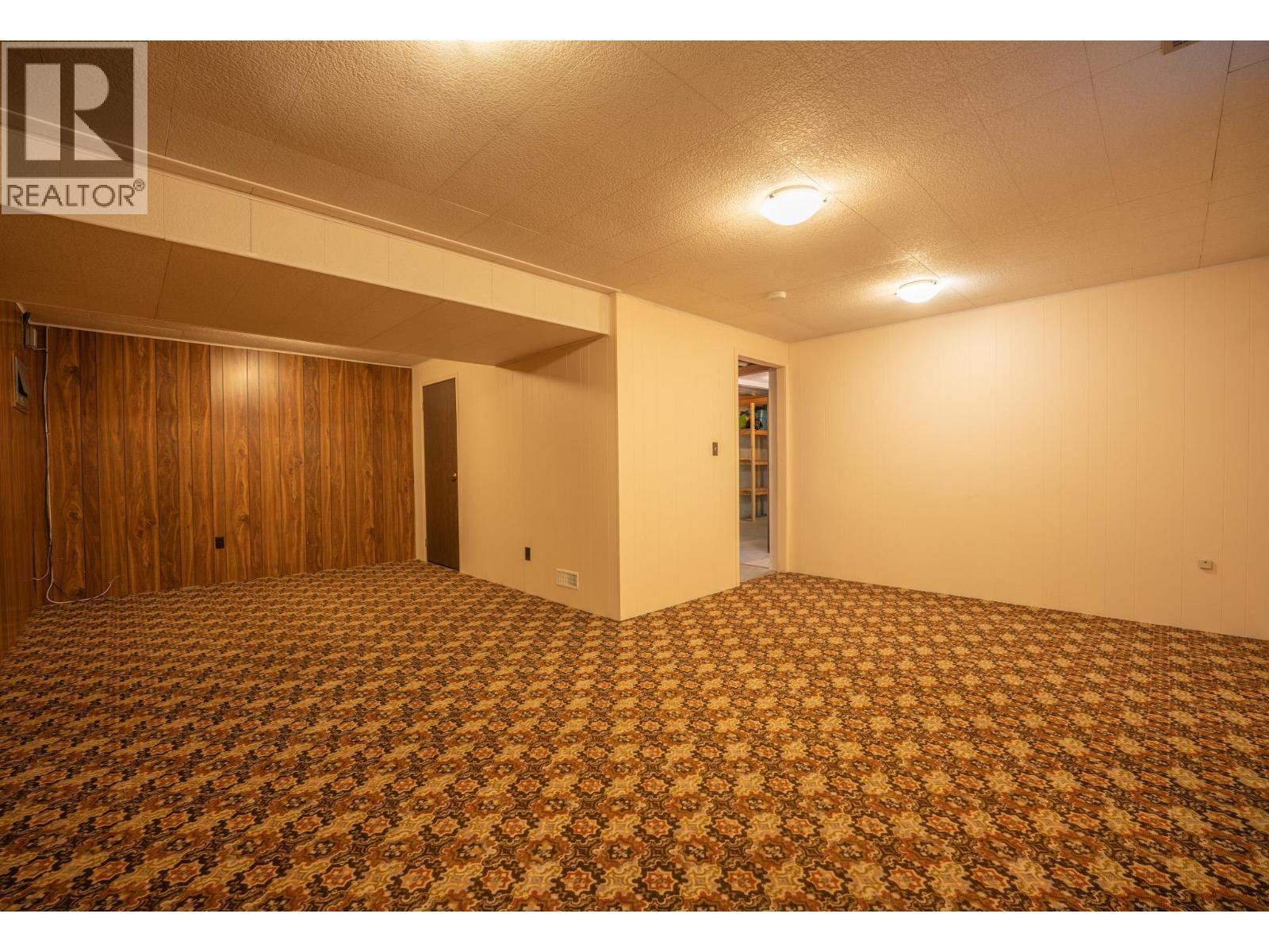 896 306Th Street, Kimberley, BC - Indoor