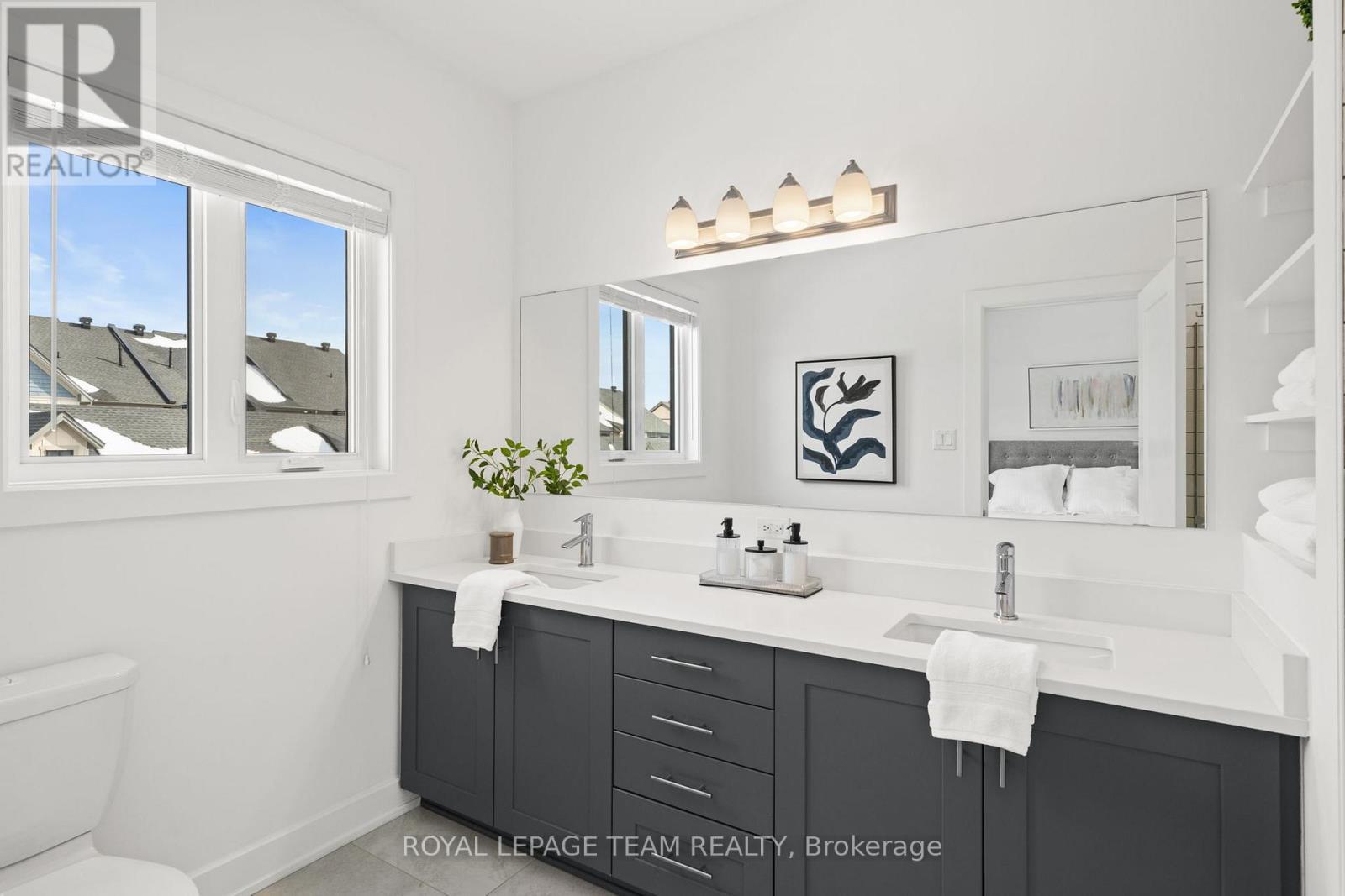 143 Avro Circle, Ottawa, ON - Indoor Photo Showing Bathroom