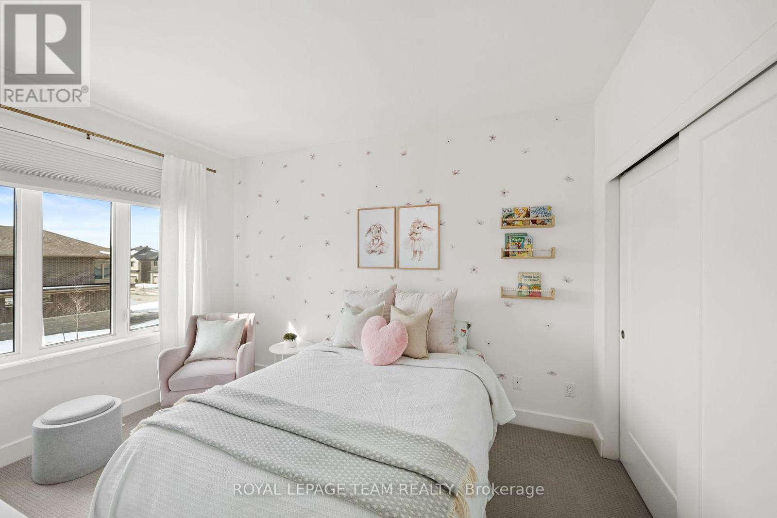 143 Avro Circle, Ottawa, ON - Indoor Photo Showing Bedroom