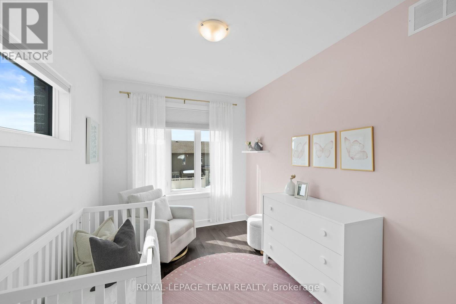 143 Avro Circle, Ottawa, ON - Indoor