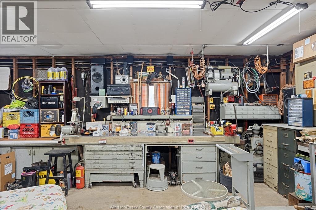 575 Middle Sideroad, Amherstburg, ON - Indoor Photo Showing Other Room