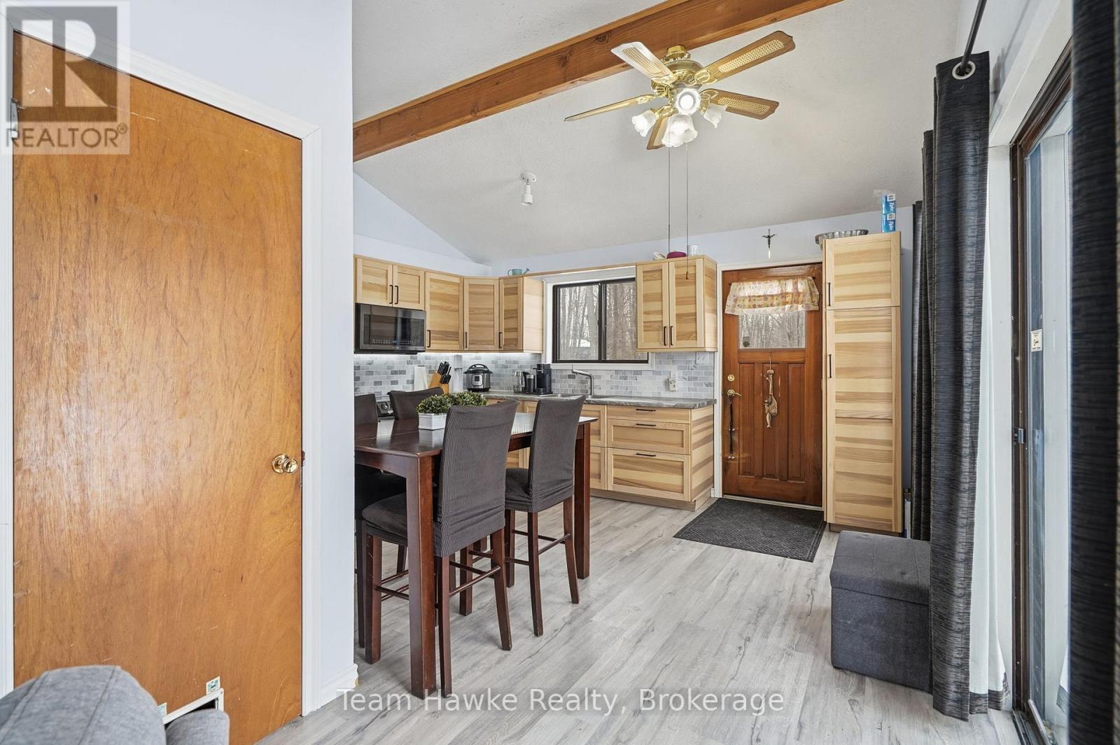 77 Tall Pines Drive, Tiny, ON - Indoor