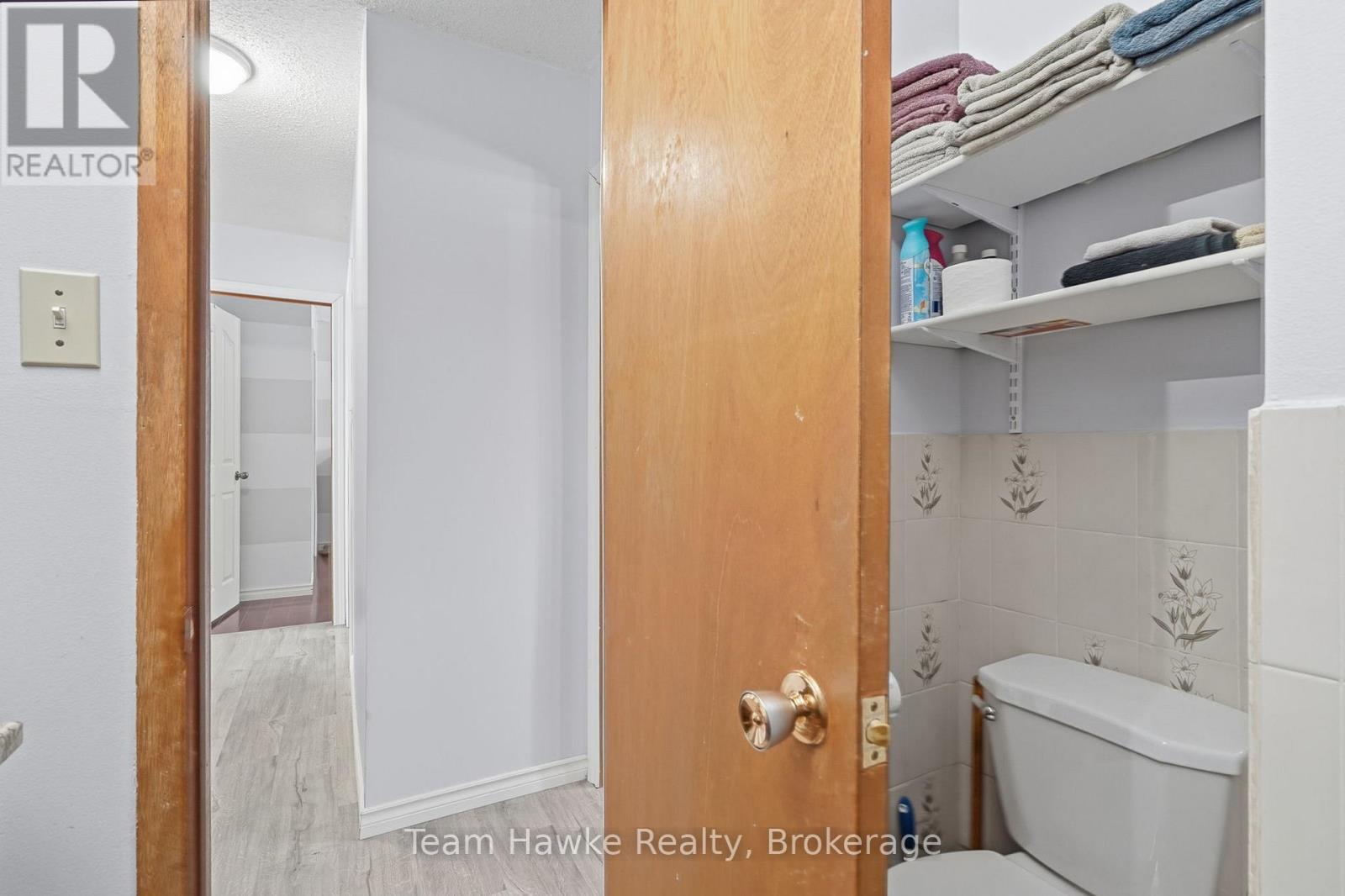 77 Tall Pines Drive, Tiny, ON - Indoor Photo Showing Bathroom