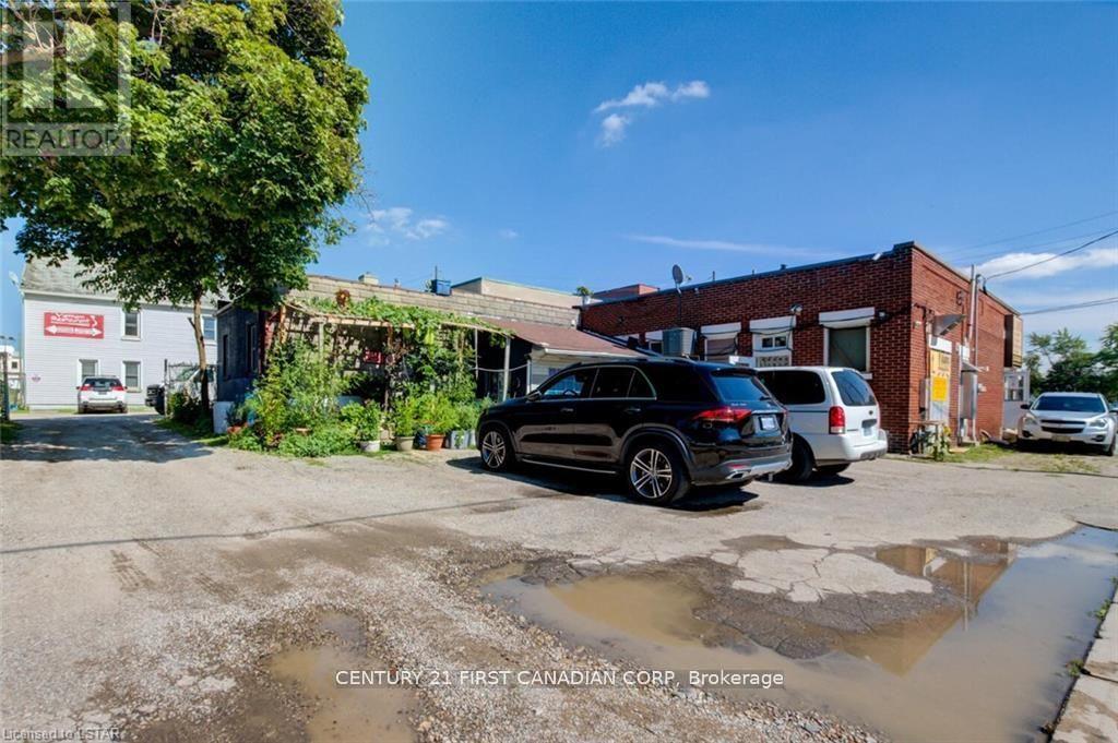 1062 - 1066 Dundas Street E, London East (East G), ON
