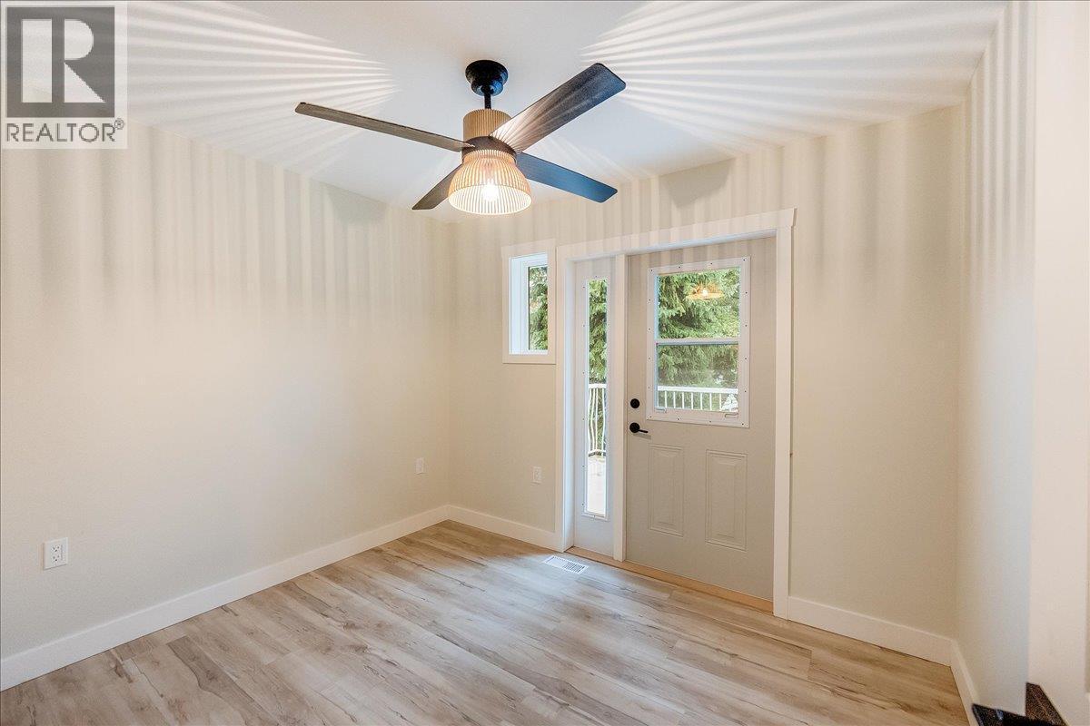 1408 Meadowbrook Drive, Castlegar, BC - Indoor Photo Showing Other Room