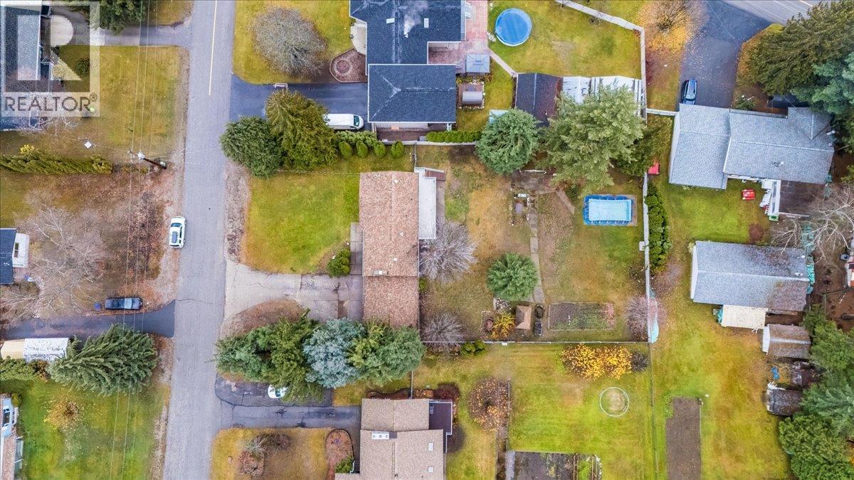 1408 Meadowbrook Drive, Castlegar, BC - Outdoor With View