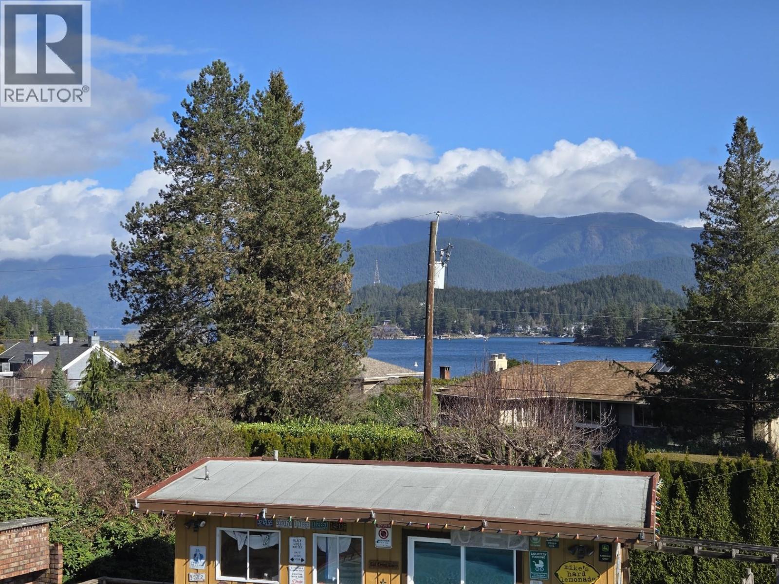 534 Beachview Drive, North Vancouver, BC - Outdoor With Body Of Water With View