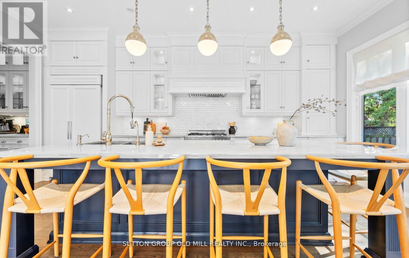 8 Cumberland Drive, Mississauga, ON - Indoor