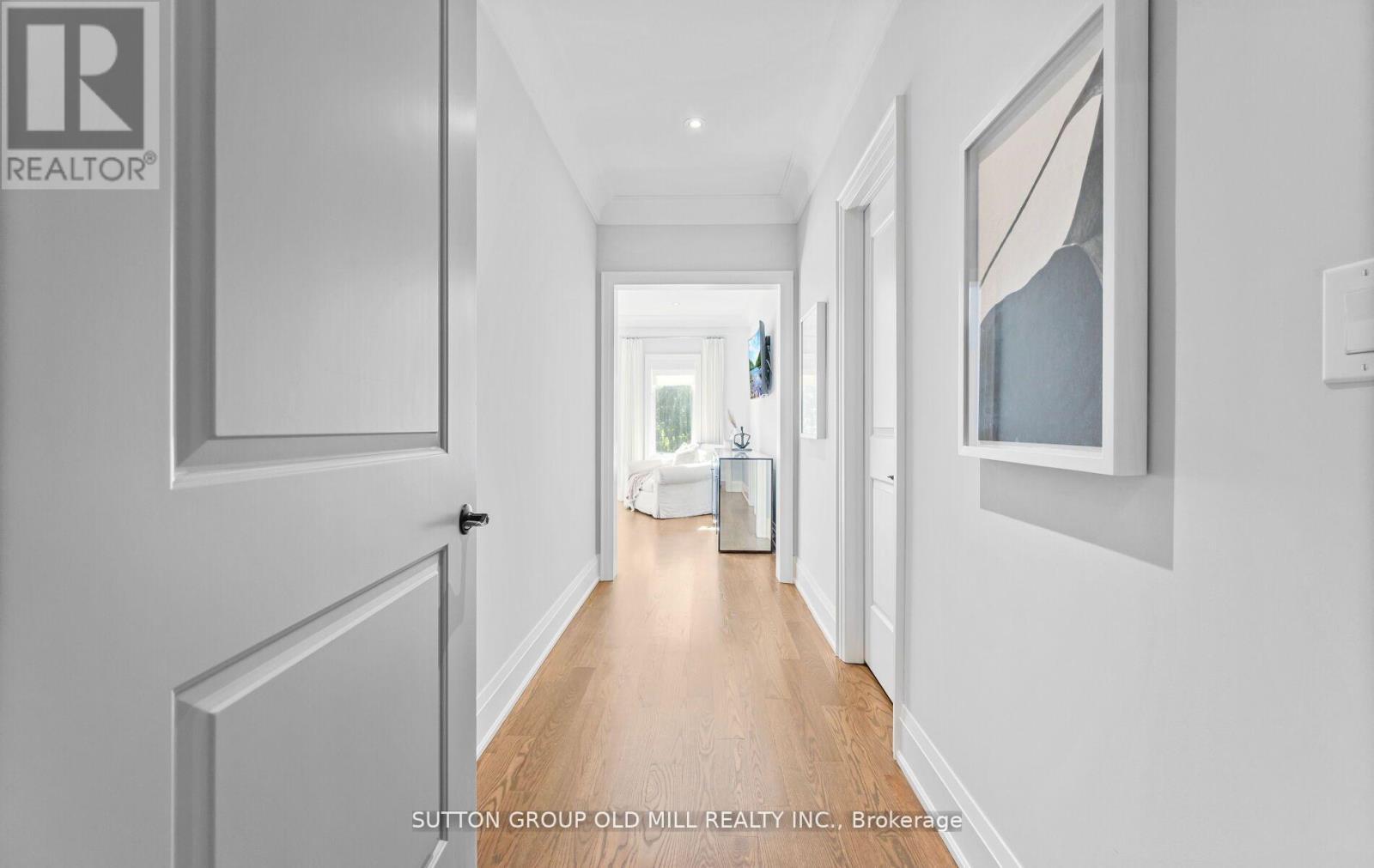 8 Cumberland Drive, Mississauga, ON - Indoor Photo Showing Other Room