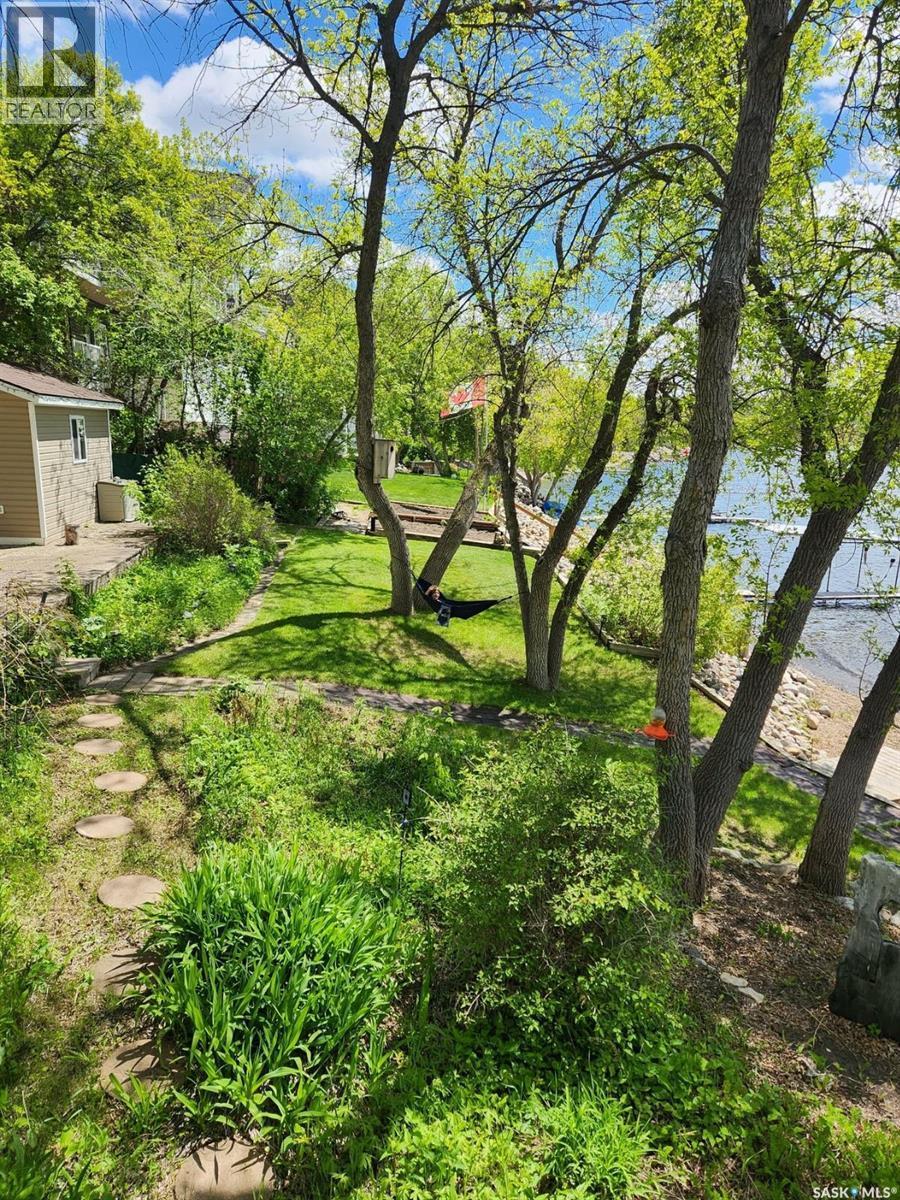 208-210 Criddle Avenue, Crooked Lake, SK - Outdoor